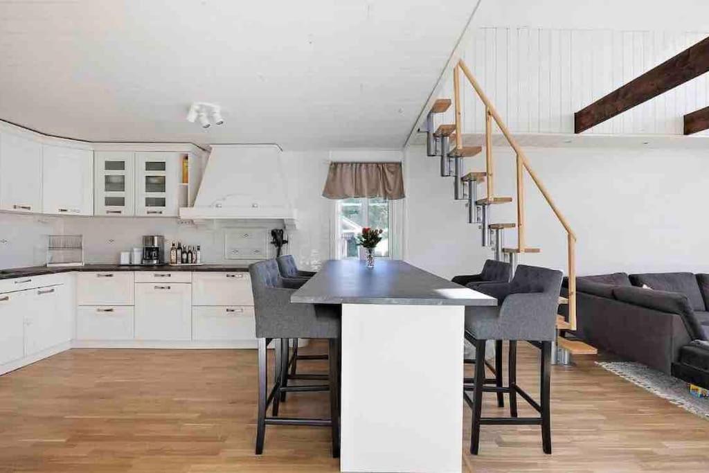 Villa Mysigt Hus Med & Jacuzzi I Olofstorp *